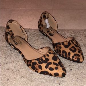 Leopard flats